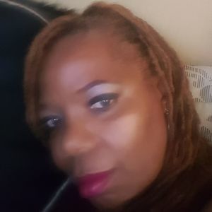 Meet your Posher, Alicia